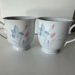 Floral Patterned Ceramic Mugs - Blue and Pink